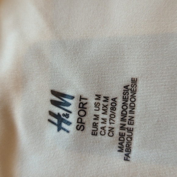 H&m leopard bicycle shorts - Picture 3 of 5